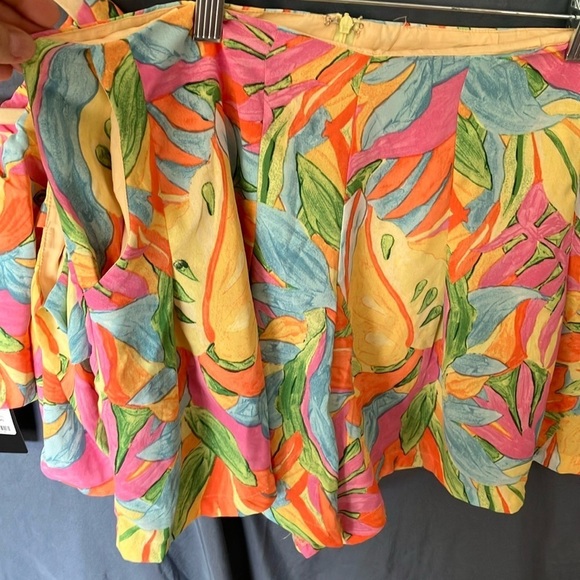 Fashion Nova: Multicolor Off-Shoulder Top and Shorts Set- Pockets- zipper- XL - Picture 5 of 16